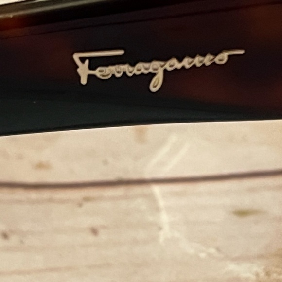 SALVATORE FERRAGAMO SUNGLASSES with Case SF1060SN Frames only RX lenses 55{}14 main image 9